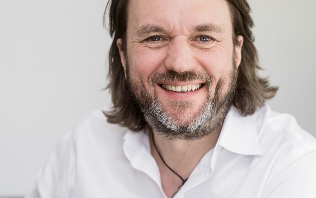 CFO ad-interim Projekt: Strukturaufbau in der Erwachsenen Bildung